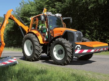 Traktory Lindner Geotrac jsou oblíbené i v komunálním sektoru.